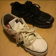 甥の成長と病気からの年月をあらわす靴