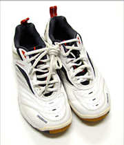 小さくなって履けなくなった「バドミントンシューズ」