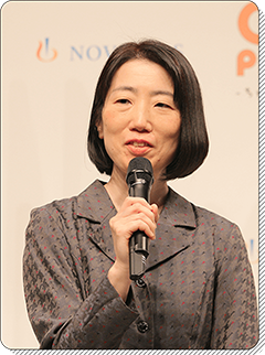 インタビューを受ける土屋さんの画像